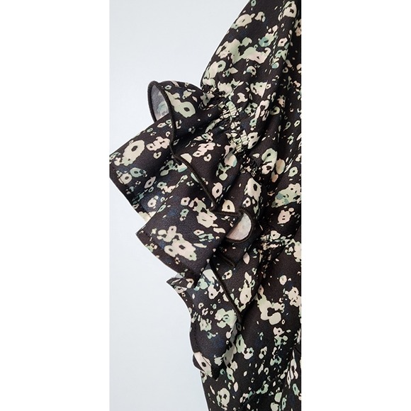 Lane Bryant Womens Top Floral Print Short Sleeve Ruffle Detail Size 18 EUC - Picture 5 of 10